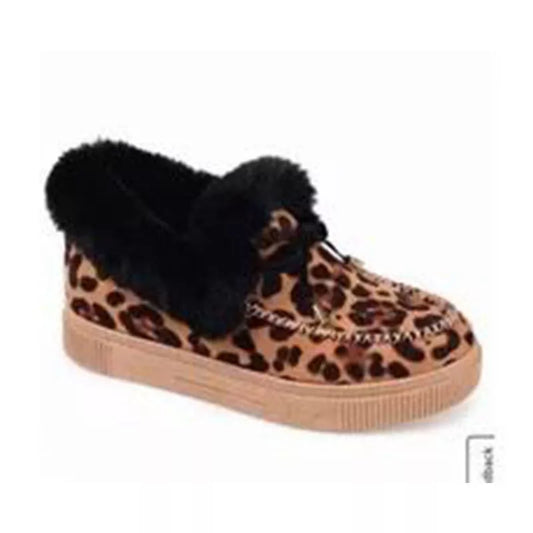 Leopard print slip on with fur