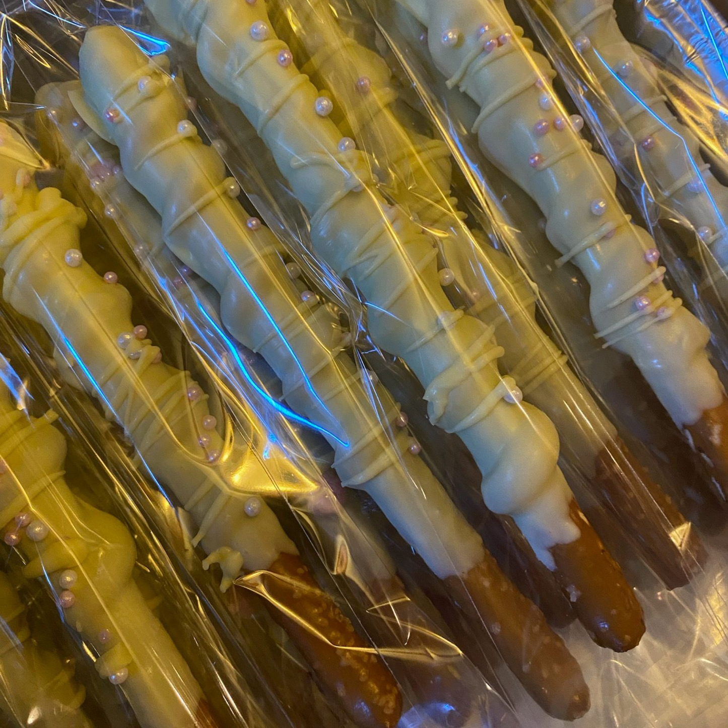 xclusive Pretzles